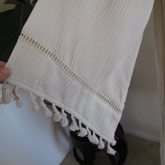 XHILARATION Off Shoulder Cream Dress NWT - Picture 13 of 14